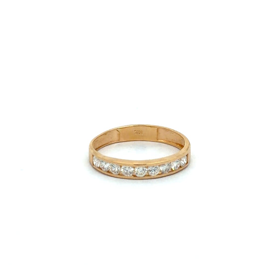 Argolla en carre con diamantes.