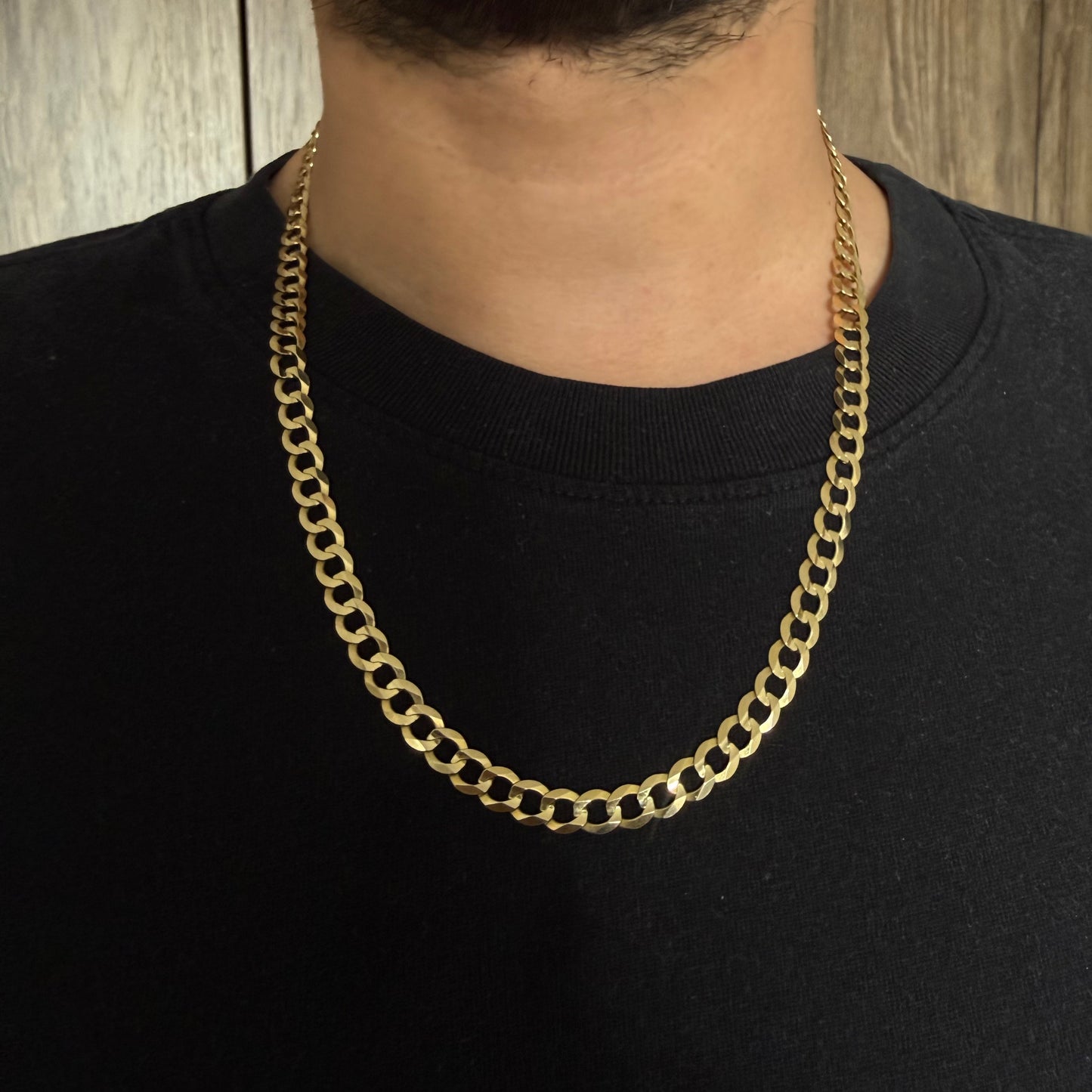 Cadena cubana en oro