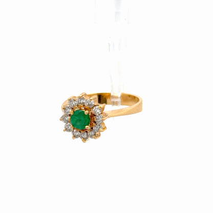 Anillo compromiso marquesa esmeralda y diamantes