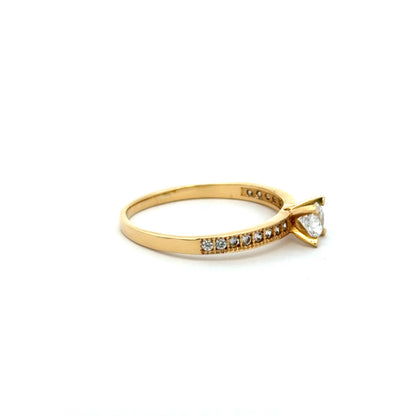 Anillo de compromiso engaste circones