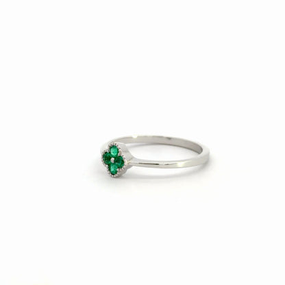Anillo Flor de esmeralda
