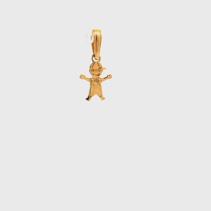 Dije niño pequeño en oro