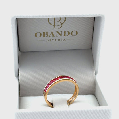 Argolla en oro con rubies
